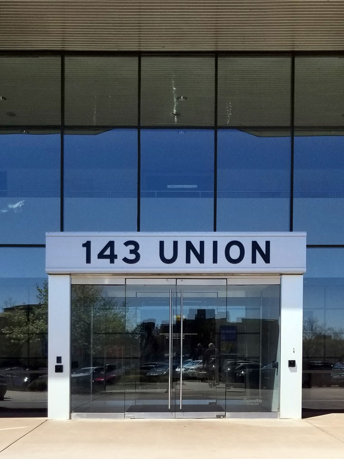 Oficina hipotecaria de Elevations Credit Union en Lakewood.