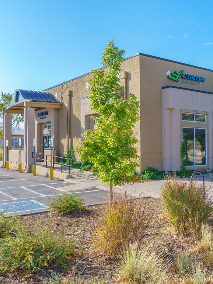 Sucursal Baseline de Elevations Credit Union.